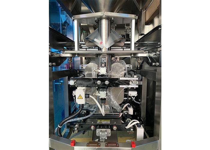 4 Head Linear Weigher with pneumatic thumbnail 5